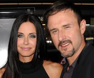 2011__04__Courteney_Cox_David_Arquette_April12news 300×267.jpg