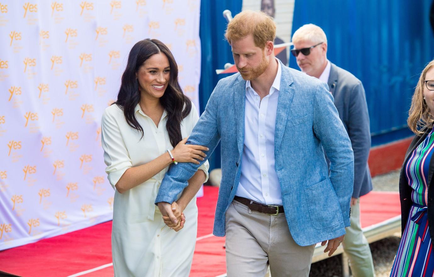 meghan markle prince harry happy leave uk