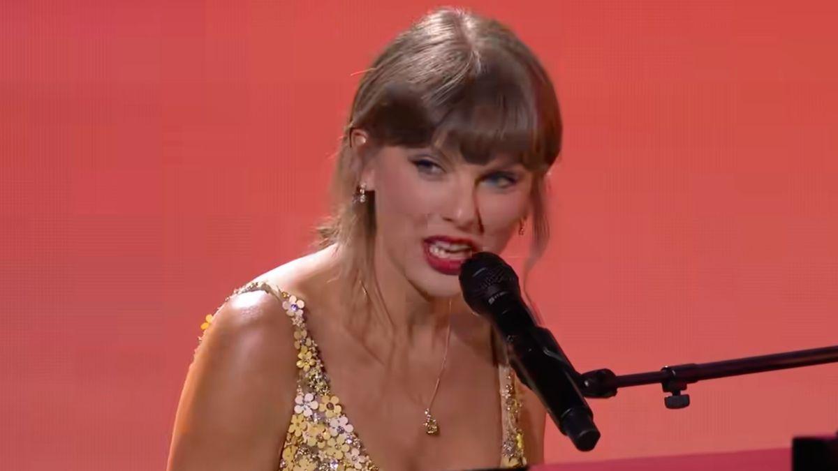 Image of Taylor Swift stayed 'humble' at the 'Toy Story 5' premiere.