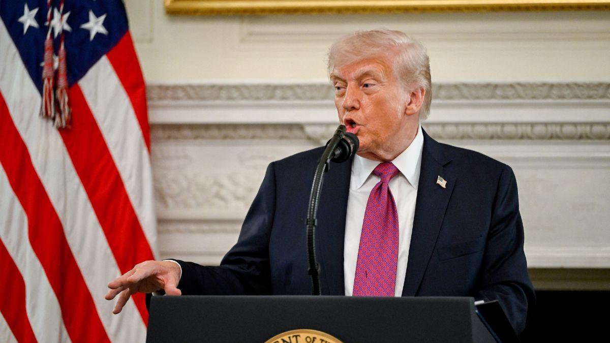 Image of An analyst said the dinner could intensify existing audience divides.