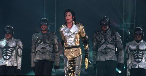Photo of Michael Jackson.