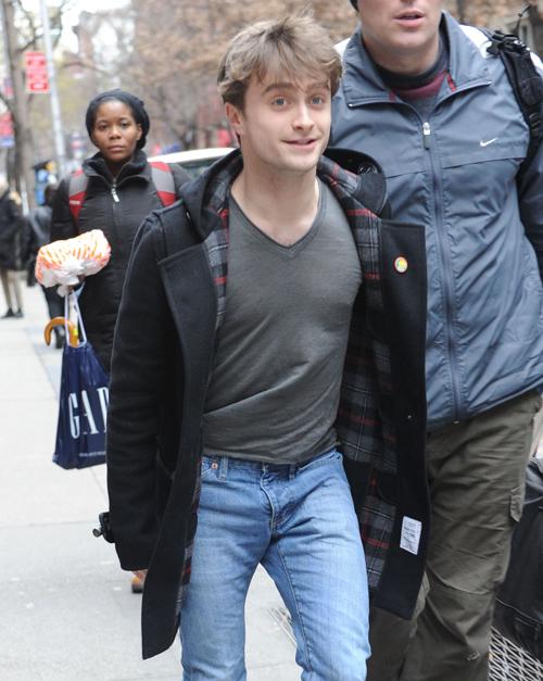 Daniel radcliffe dec29 001_ _1.jpg