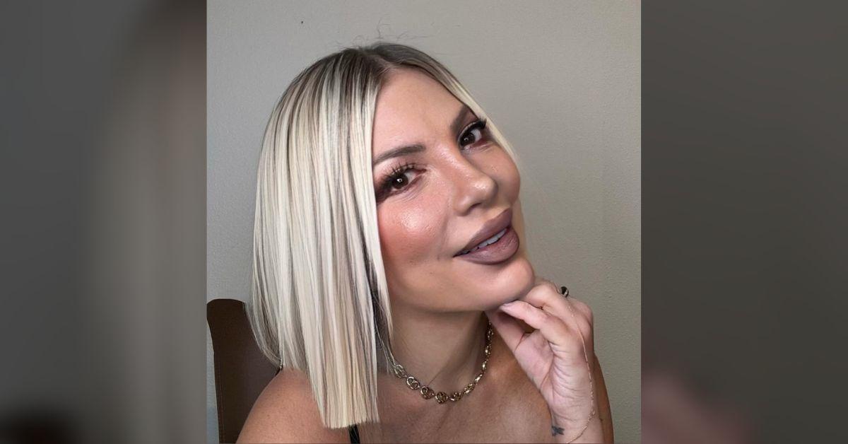 Image of Tori Spelling's famous friends gave her haircut their stamp of approval.