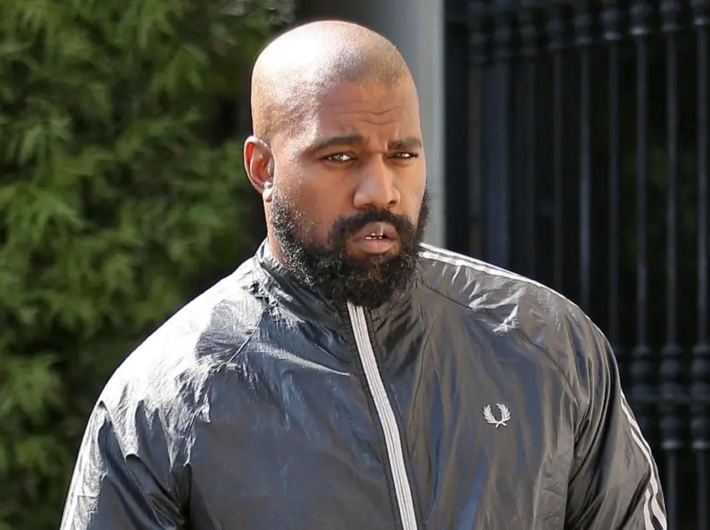 kanye west cheat model invited over married wife bianca censori