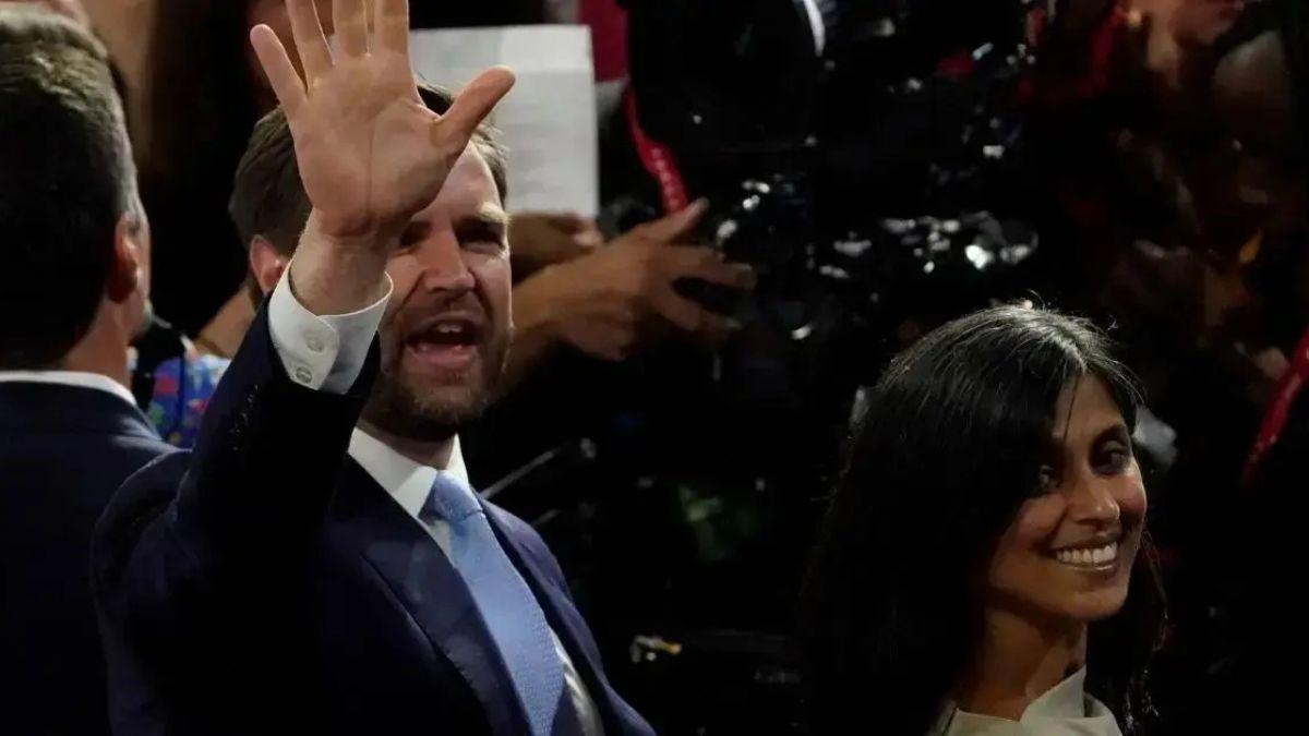 Photo of J.D. Vance admitted he 'hopes' Usha converts from Hinduism to Christianity one day.