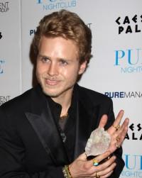 2010__09__wenn5429994 200×300.jpg