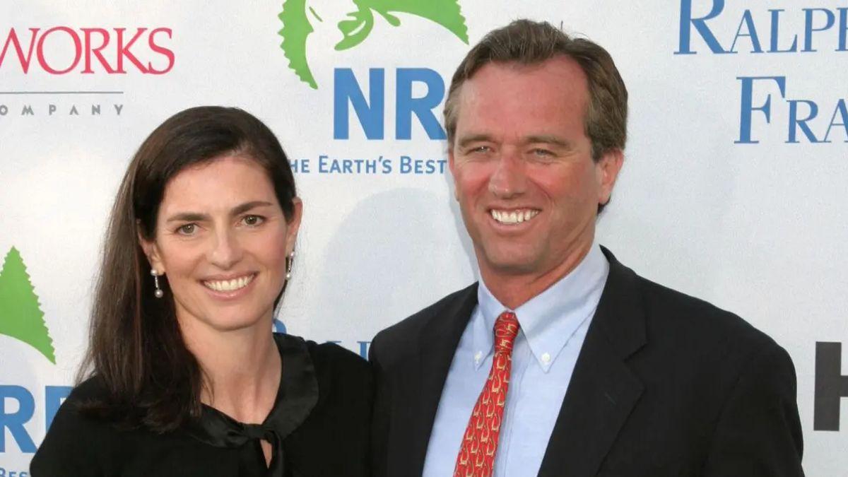 image of Mary Richardson Kennedy allegedly took RFK Jr.'s diaries as 'insurance' during the couple's divorce.