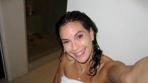 2010__08__Teri_Hatcher_Aug11_012132692_163 300×168.jpg