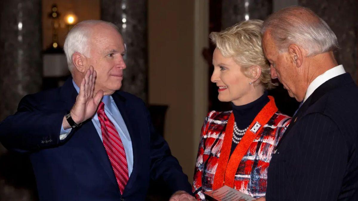 image of John Mccain 