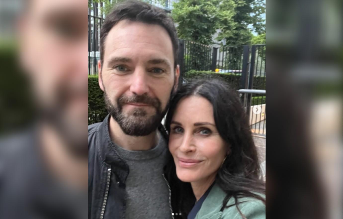 courteney cox photos date boyfriend johnny mcdaid