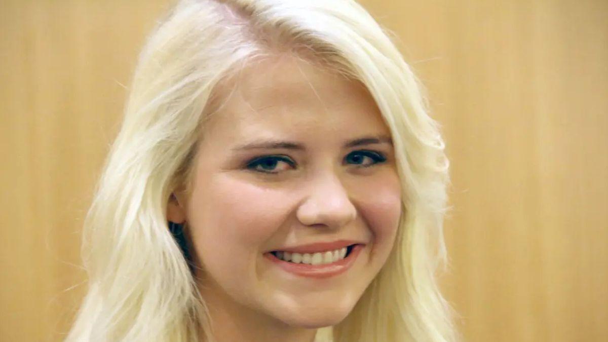 image of  Elizabeth  smart 