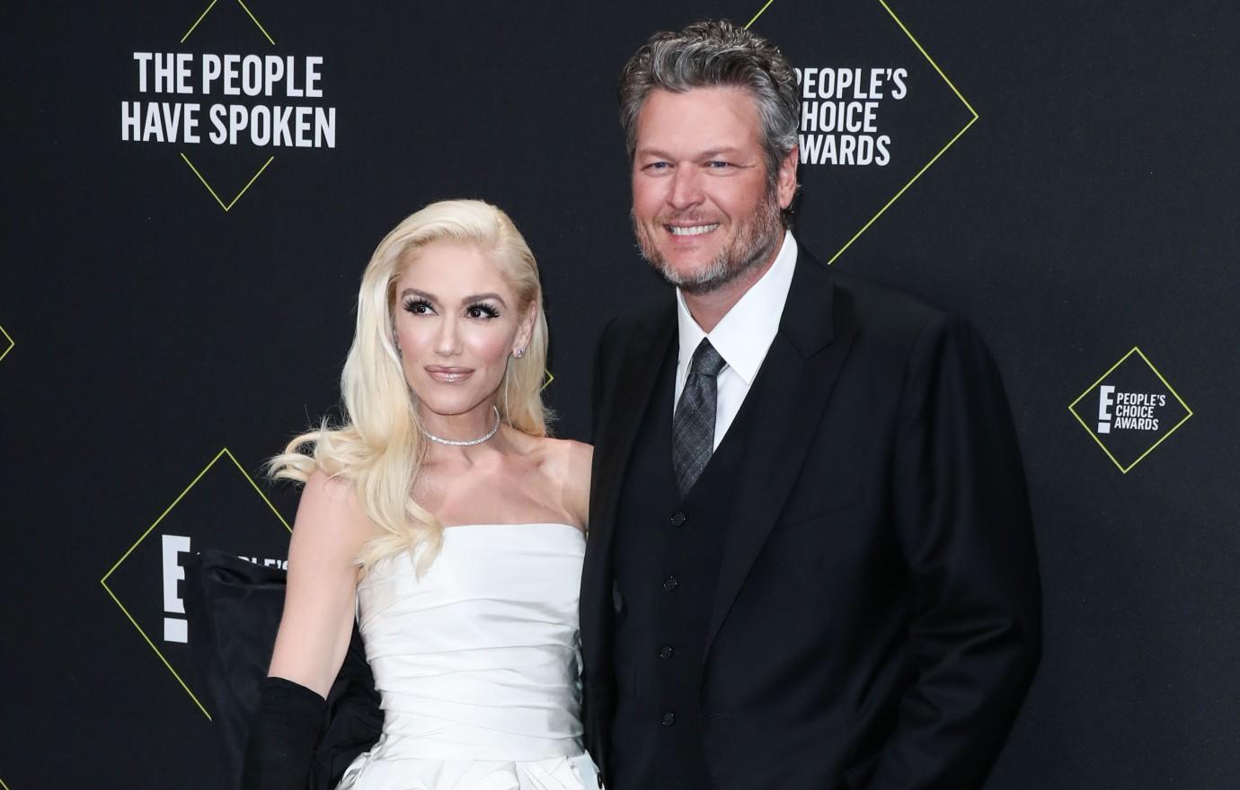 gwen stefani sabotage blake shelton the voice