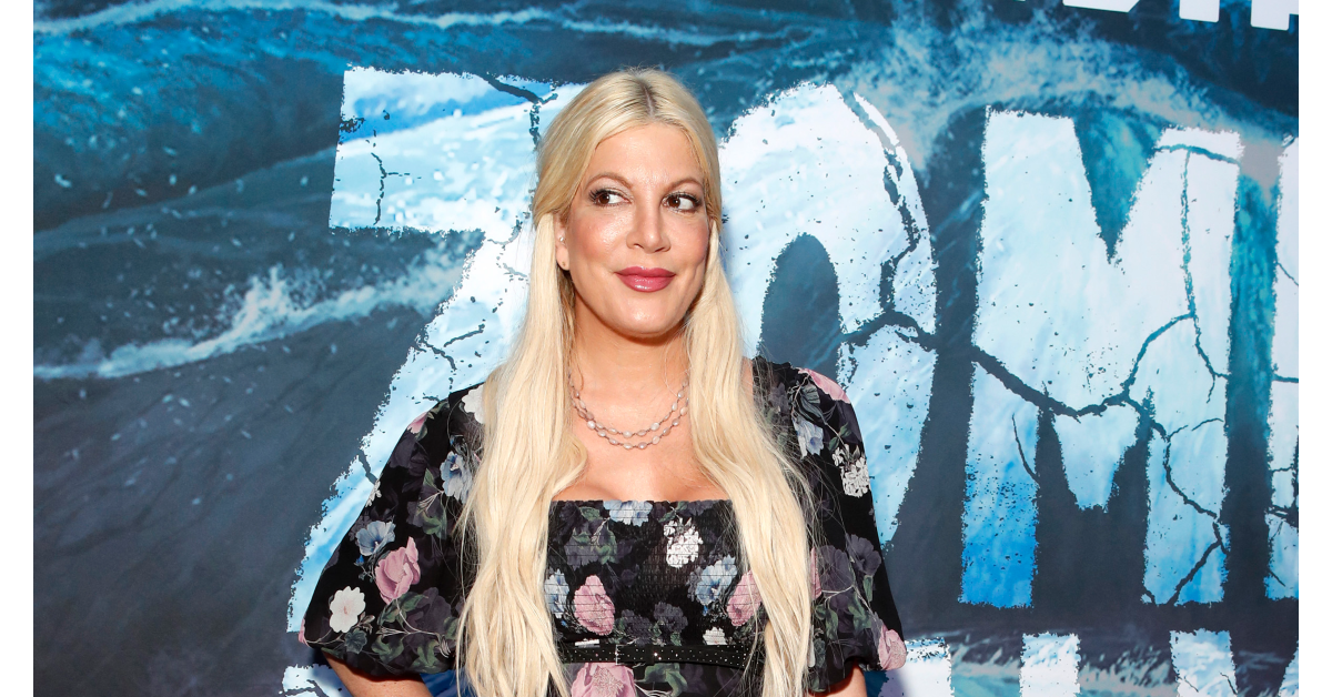 tori spelling flaunts lavish night out dean mcdermott fails pay tribute wife birthday