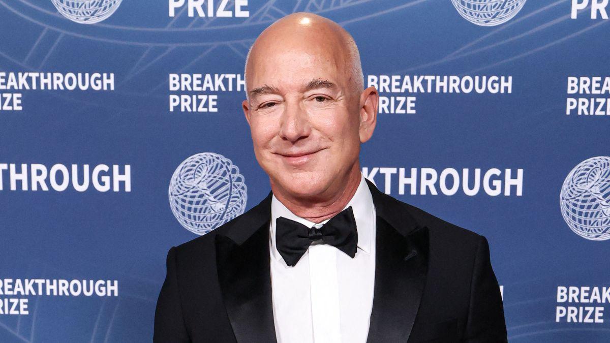 Photo of Jeff Bezos.