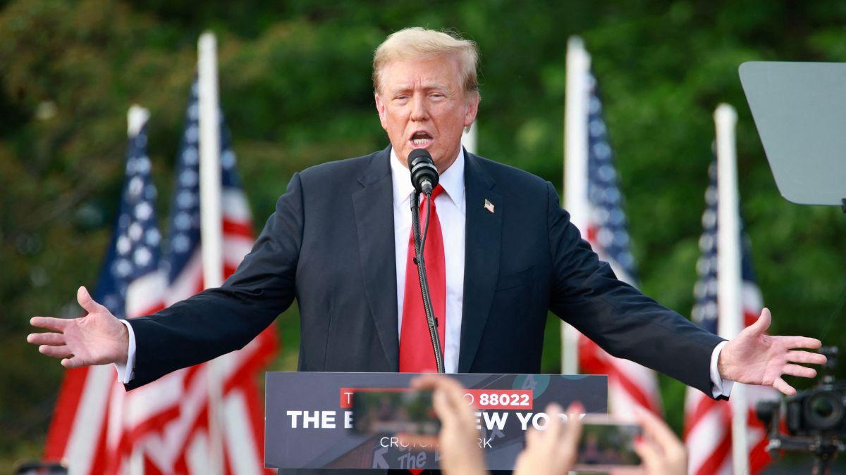 Photo of Donald Trump