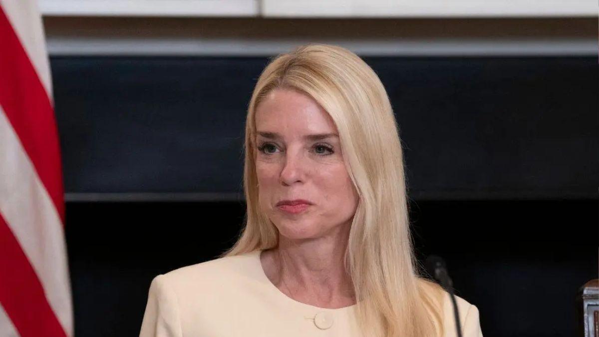 image of pam Bondi 