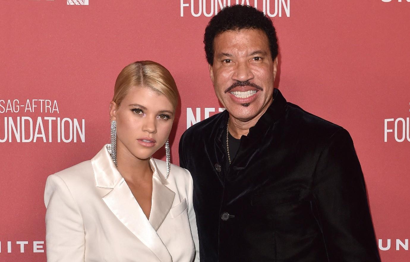 lionel richie gushes over fantastic mom daughter sofia will be