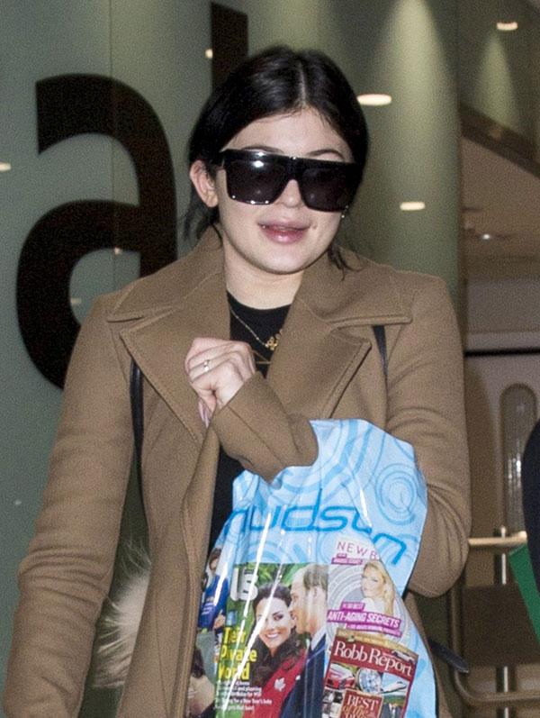 Kylie jenner no make up 03