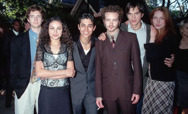 group of 6 cast members on red carpet