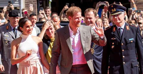 meghan markle prince harry mocked family guy netflix contract