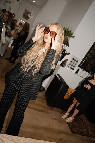 rachel zoe in eyebuydirect bernadette framescourtesy of kristin piteo photography