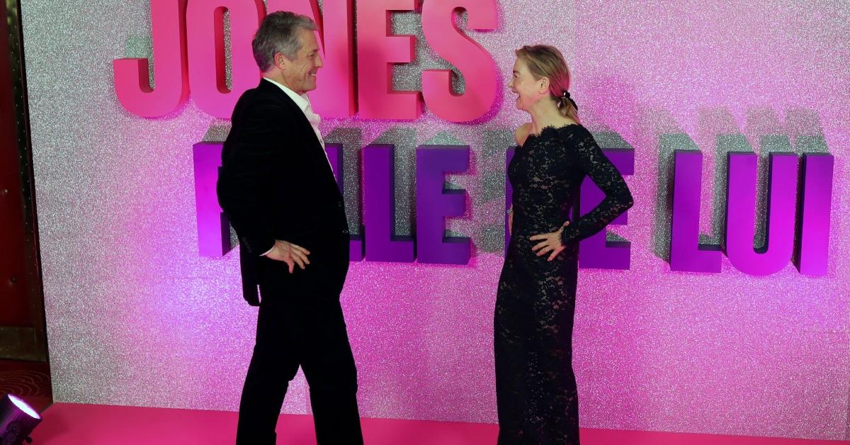 renee zellweger lace gown goofs off hugh grant premiere bridget jones photos