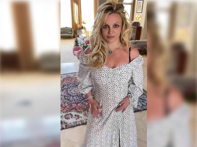 Britney Spears Growing Baby Bump