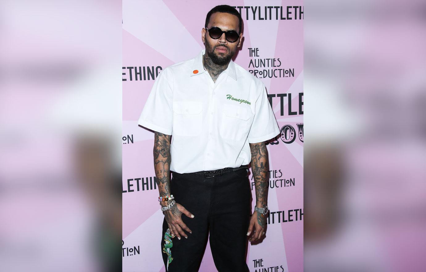 chris brown congratulates ex rihanna on new baby