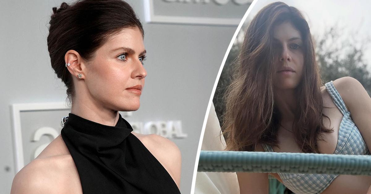 Alexandra Daddario Flaunts Her Slim Figure in Blue and White Bikini Amid Andrew Form Divorce: Photos Alexandra Daddario Flaunts Her Slim Figure in Blue and White Bikini Amid Andrew Form Divorce: Photos