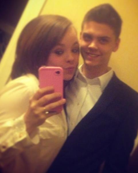 Ok_031313_catelynn lowell selfie_ _2.jpg