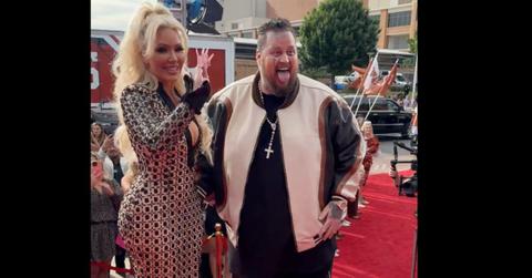 jelly roll wife bunnie xo pose cmas pp