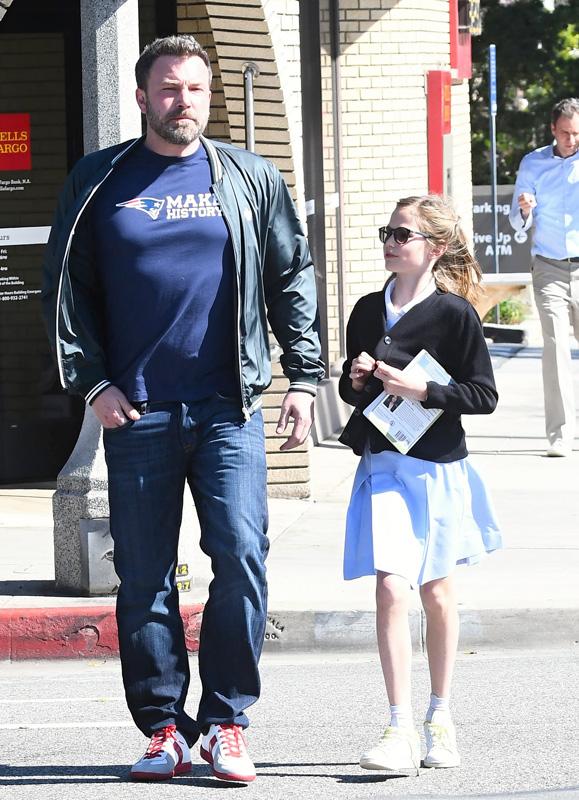 Ben Affleck Takes His Daughter Sofia Out For Ice Cream