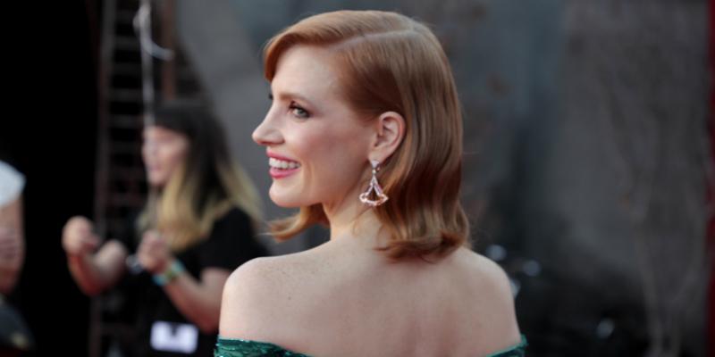 Jessica Chastain dazzled in an emerald green sleeveless gown with her trademark red locks.