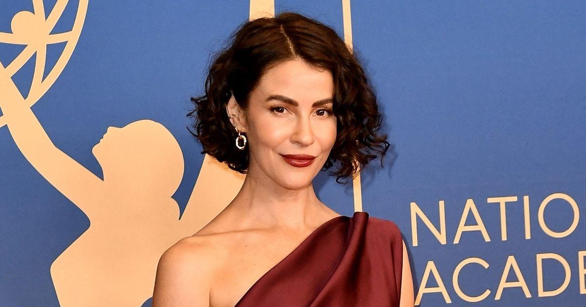 image of Linsey Godfrey, who was also diagnosed with cancer in 2006, showed her support for Suzanne Rogers.