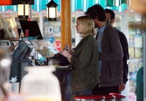 2011__02__kirsten_dunst_jan31_5 300×208.jpg