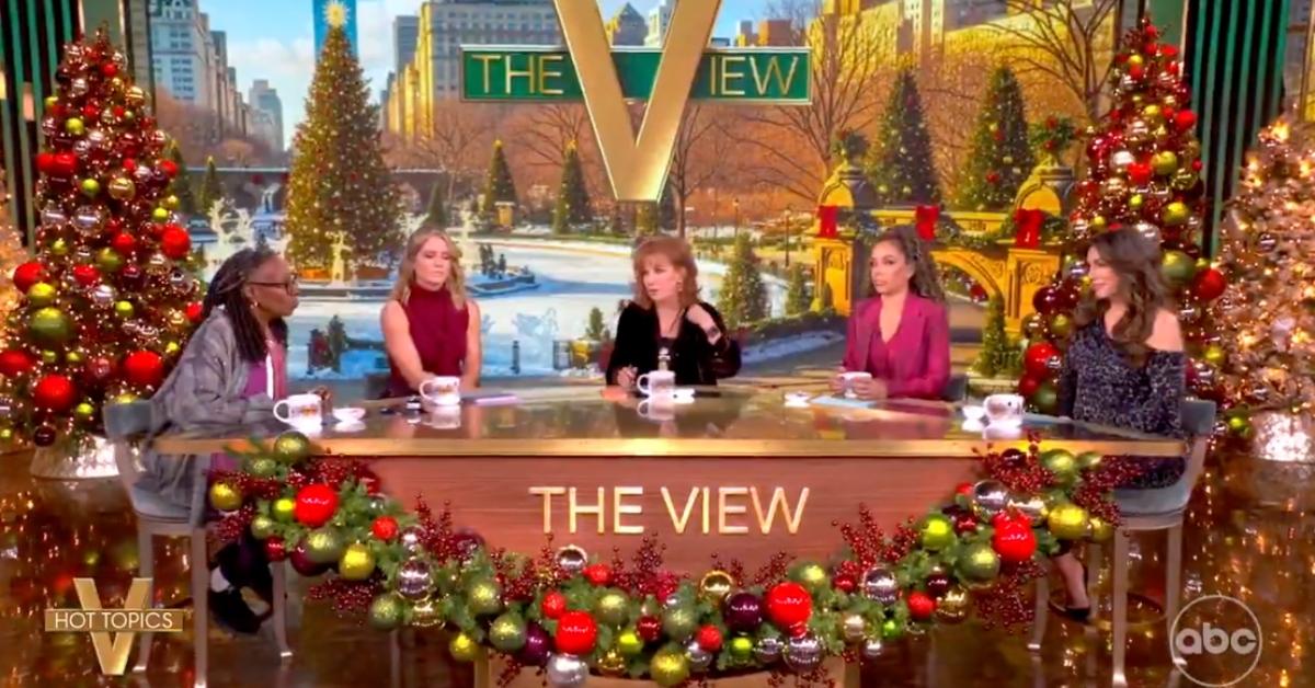 Photo of The stars agreed the second boat strike could be considered a war crime.