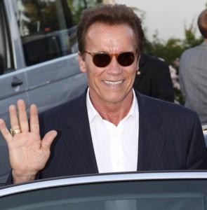 2011__06__Arnold_Schwarenegger_June23news 295&#215;300.jpg