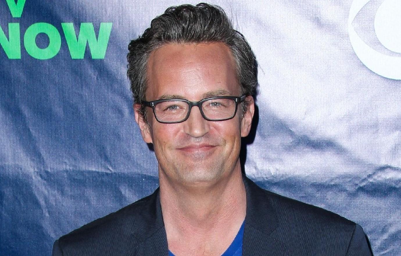 matthew perry la mansion sells  million  year died backyard hot tub