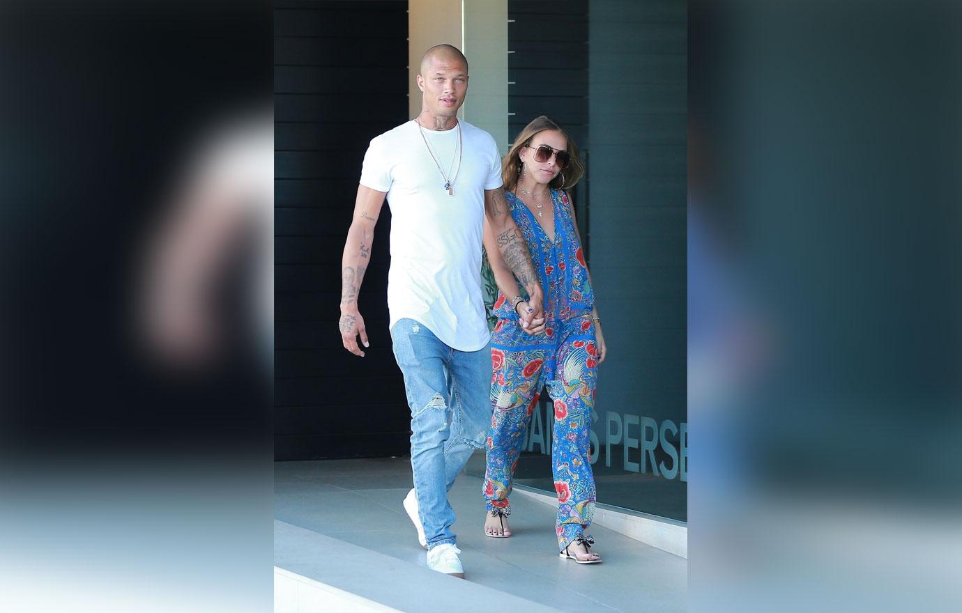 Jeremy Meeks and Chloe Green shop at James Perse