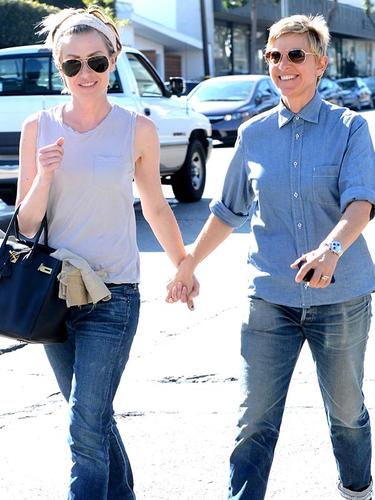 Are Ellen Degeneres And Portia De Rossi Getting Divorced See Pics Of The Couple In Happier Times 