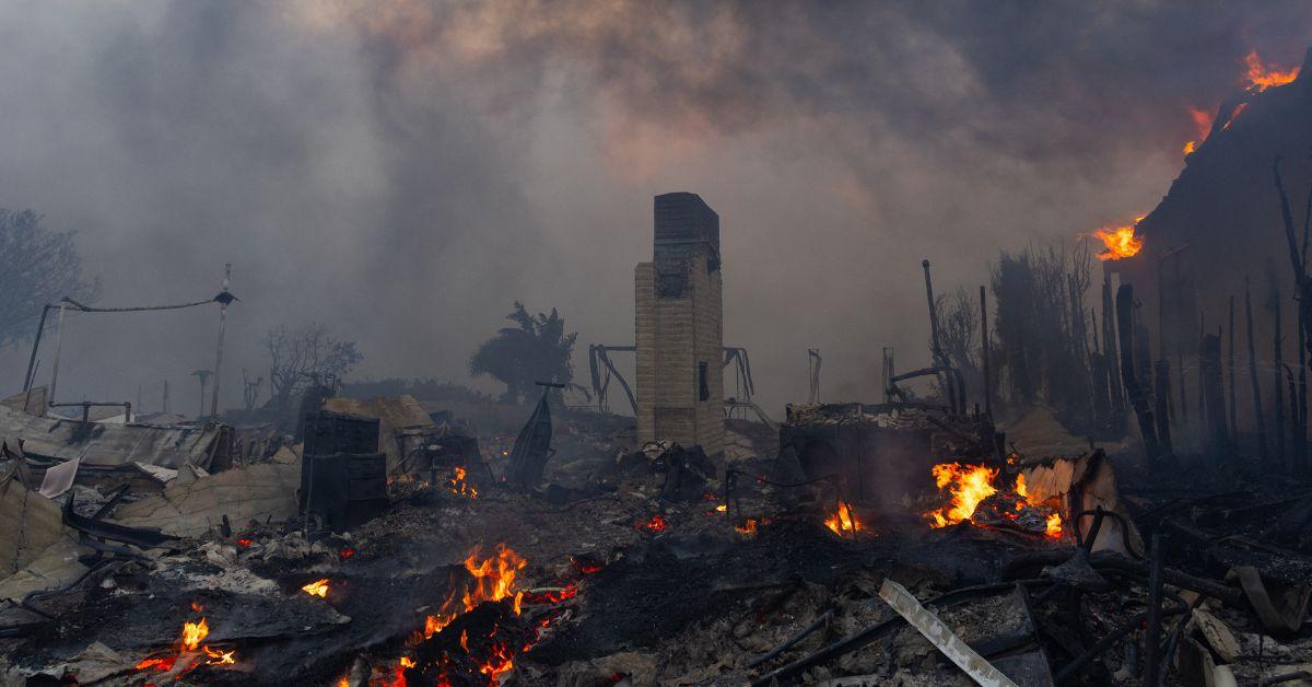 hydrants down firefighters running out water wildfires los angeles