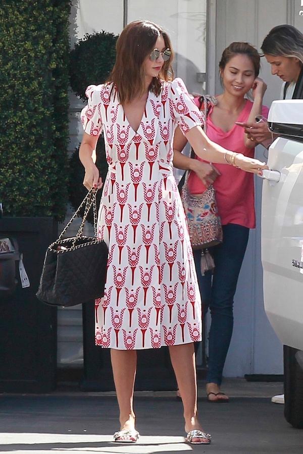 *EXCLUSIVE* Miranda Kerr stops by celebrity hot spot Epione