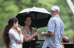 2011__04__Catherine_Zeta_Jones_April20_05main 300×198.jpg