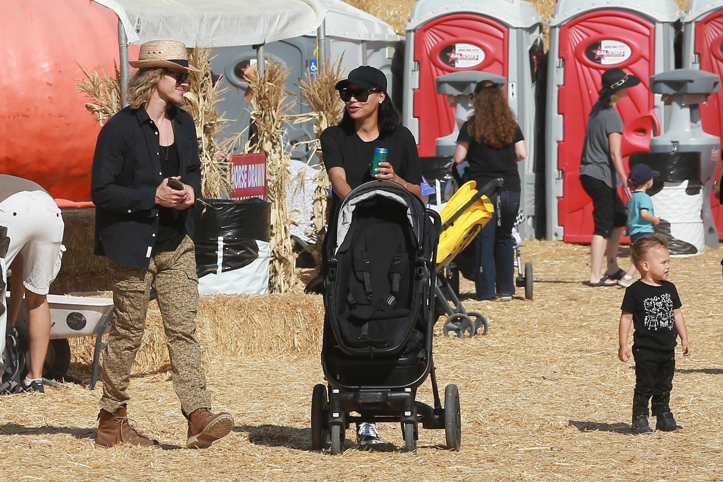 Naya Rivera and Ryan Dorsey take their son to Underwood family Farms to pick out a pumpkin