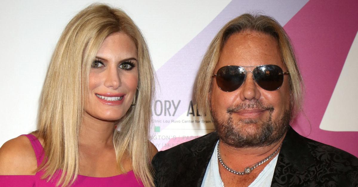 Motley Crue Singer Vince Neil's Girlfriend Survives Fatal Plane Crash