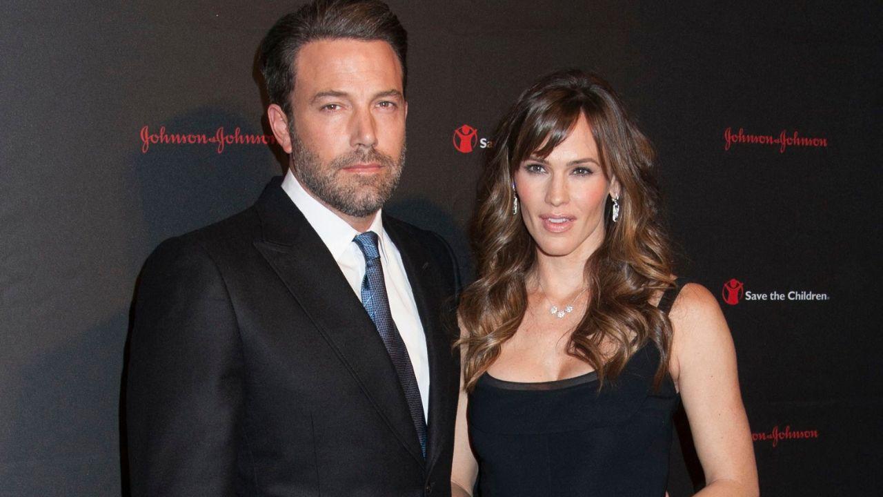 Image of Ben Affleck welcomed Violet, 20, Fin, 17, and Samuel, 14, with Jennifer Garner. 