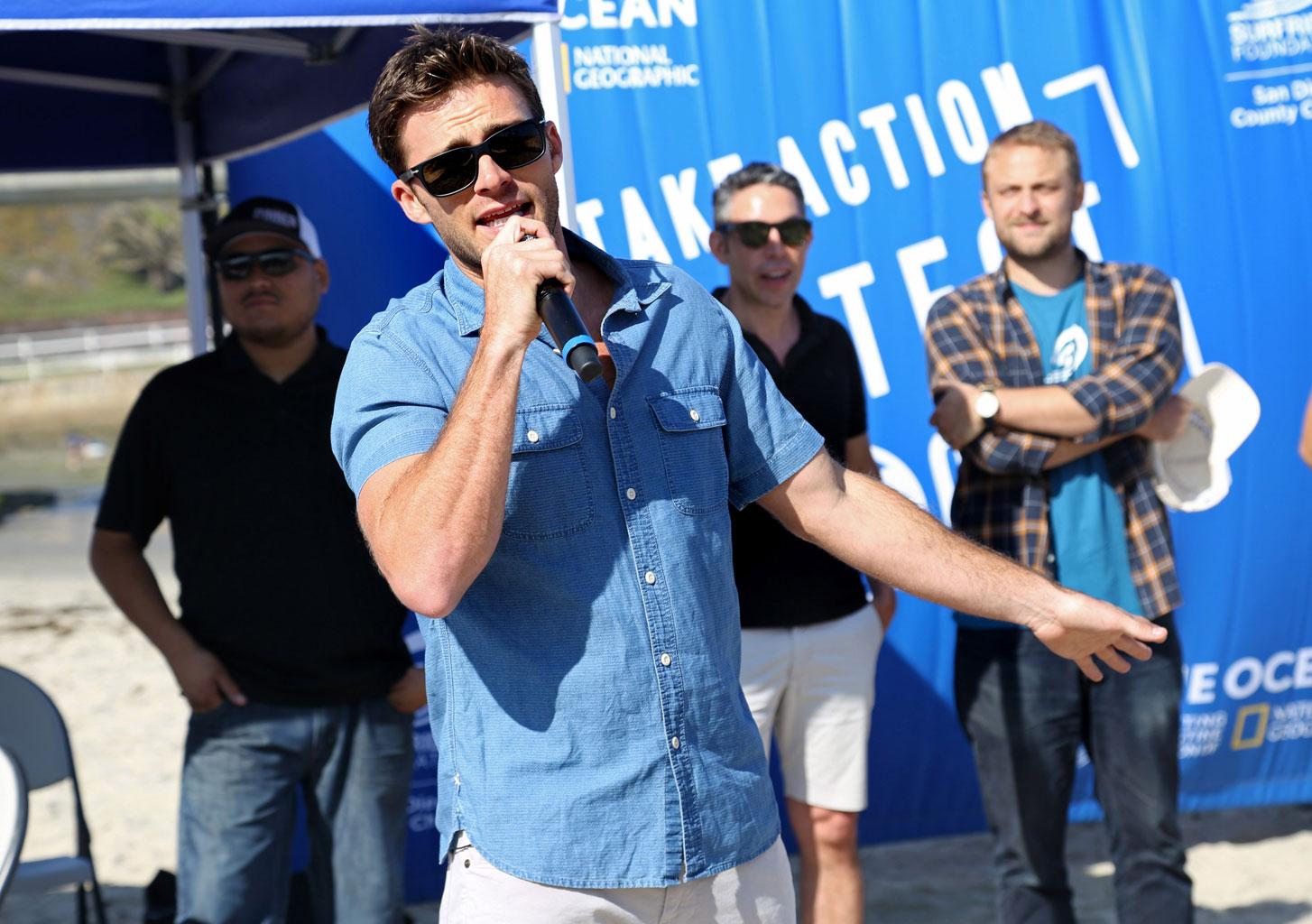 Scott Eastwood Supports Davidoff Cool Water&#8217;s #LoveTheOcean Campaign at a Beach Cleanup