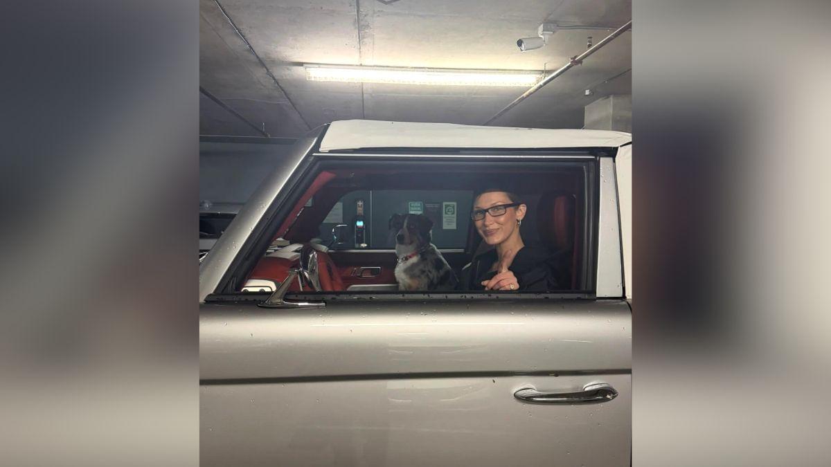 Image of Bella Hadid met her boyfriend at a horse show in Texas in 2023.