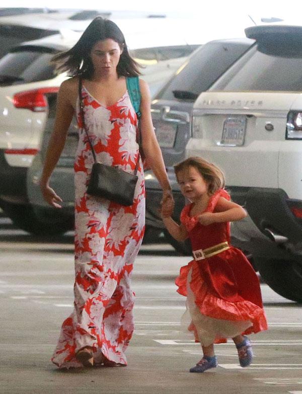 Jenna Dewan Tatum Holds Hands Everly Photos Movie Date