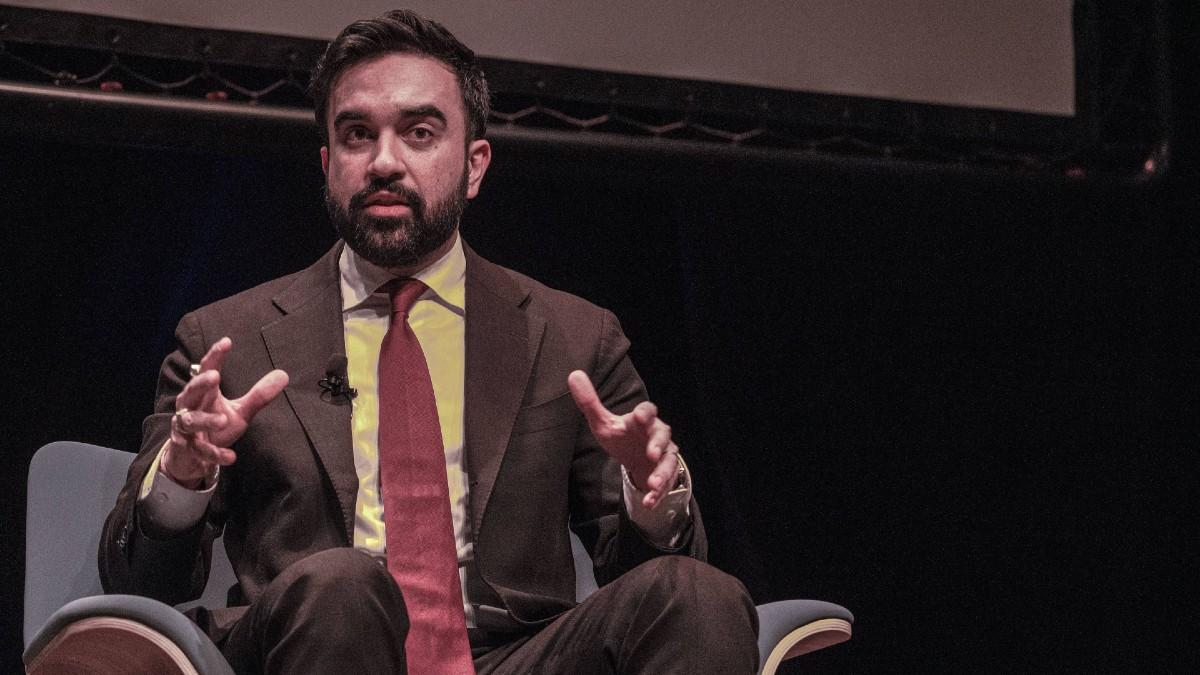 image of The two figures notably met in the Oval Office in November 2025.